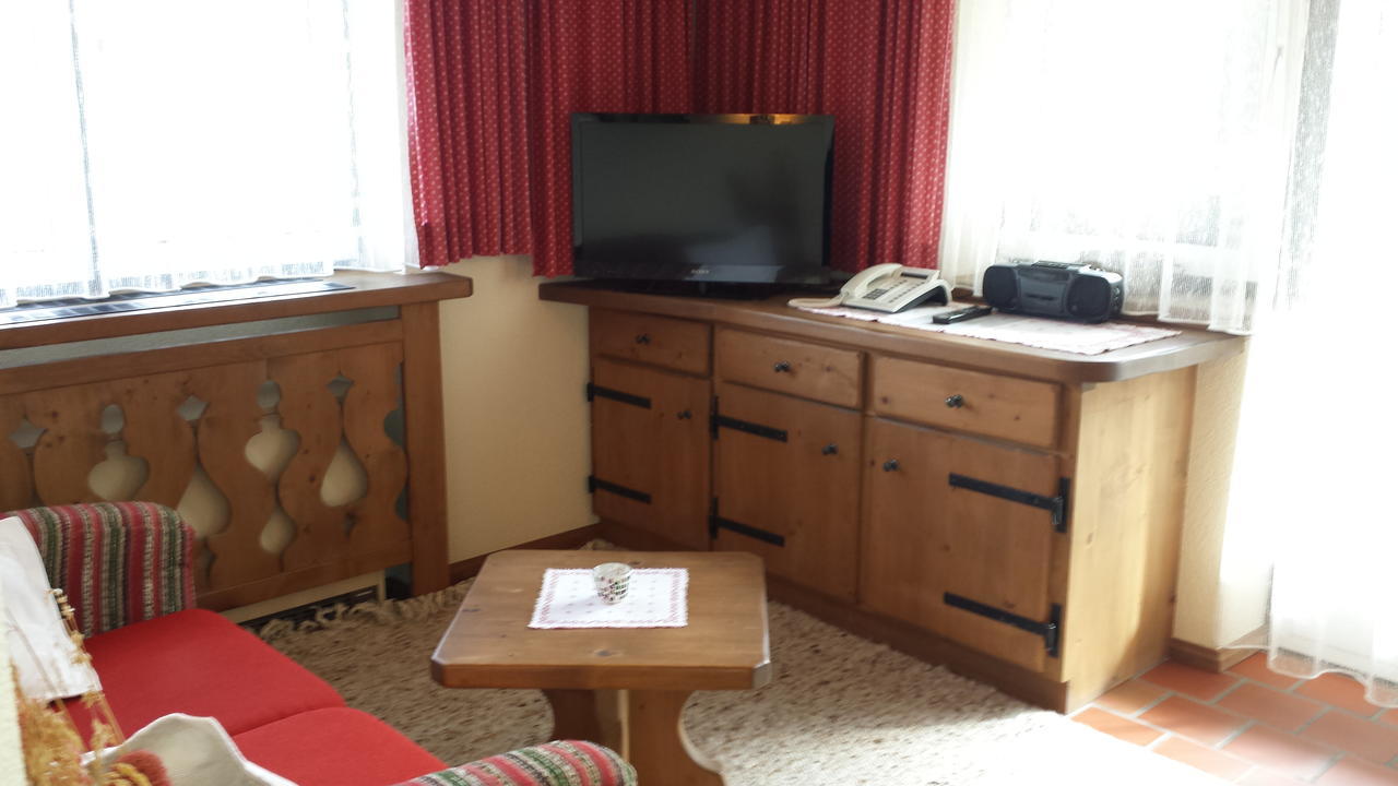 Haus Salzburg Apartment Seefeld in Tirol Bilik gambar